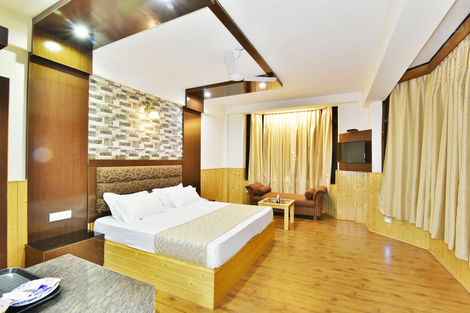 Hotel Devlok Маналі Екстер'єр фото